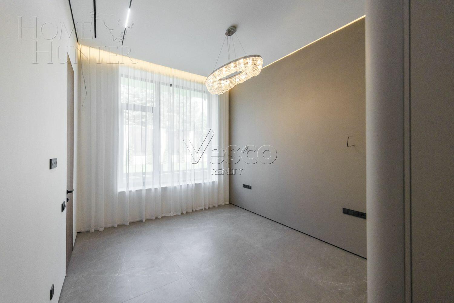 2-этажный коттедж 900 м² без отделки