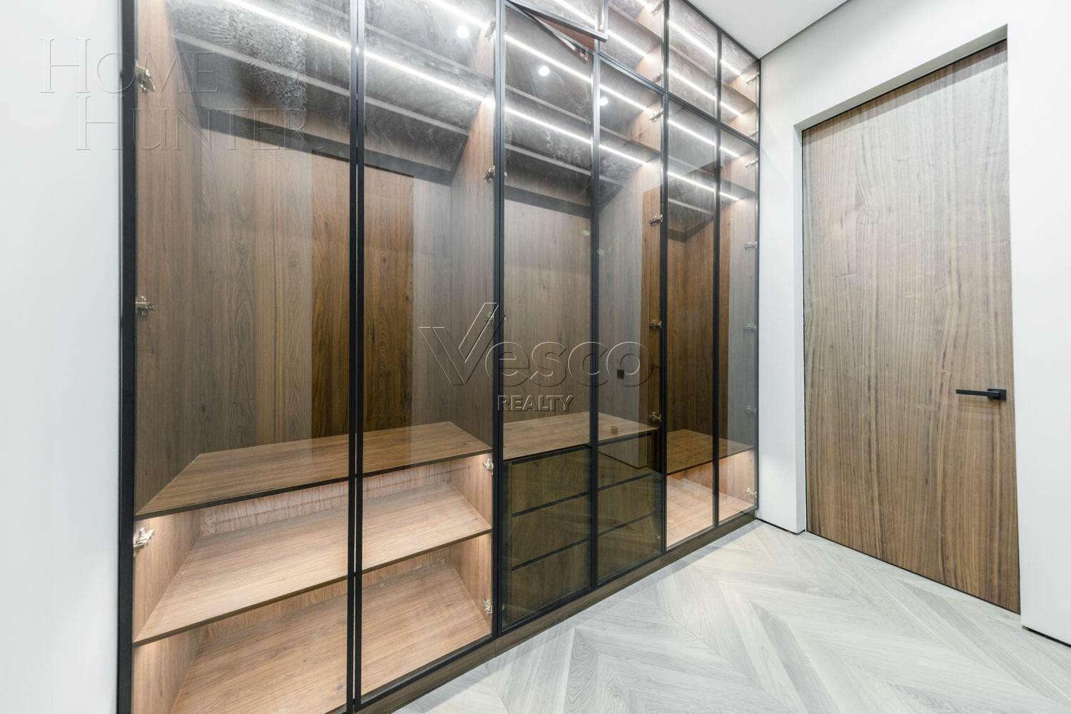 2-этажный коттедж 900 м² без отделки