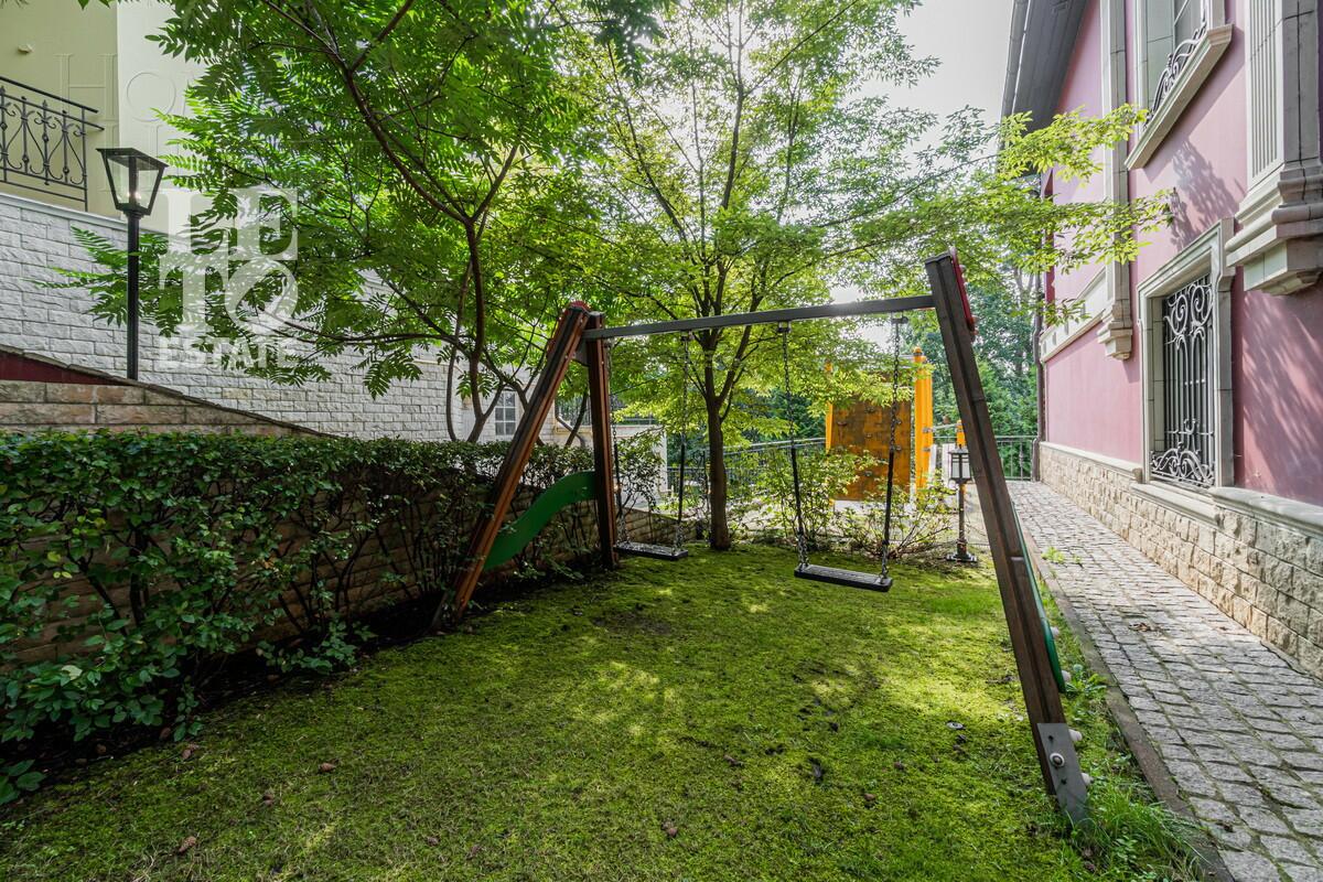 3-этажный коттедж 396.5 м² с отделкой