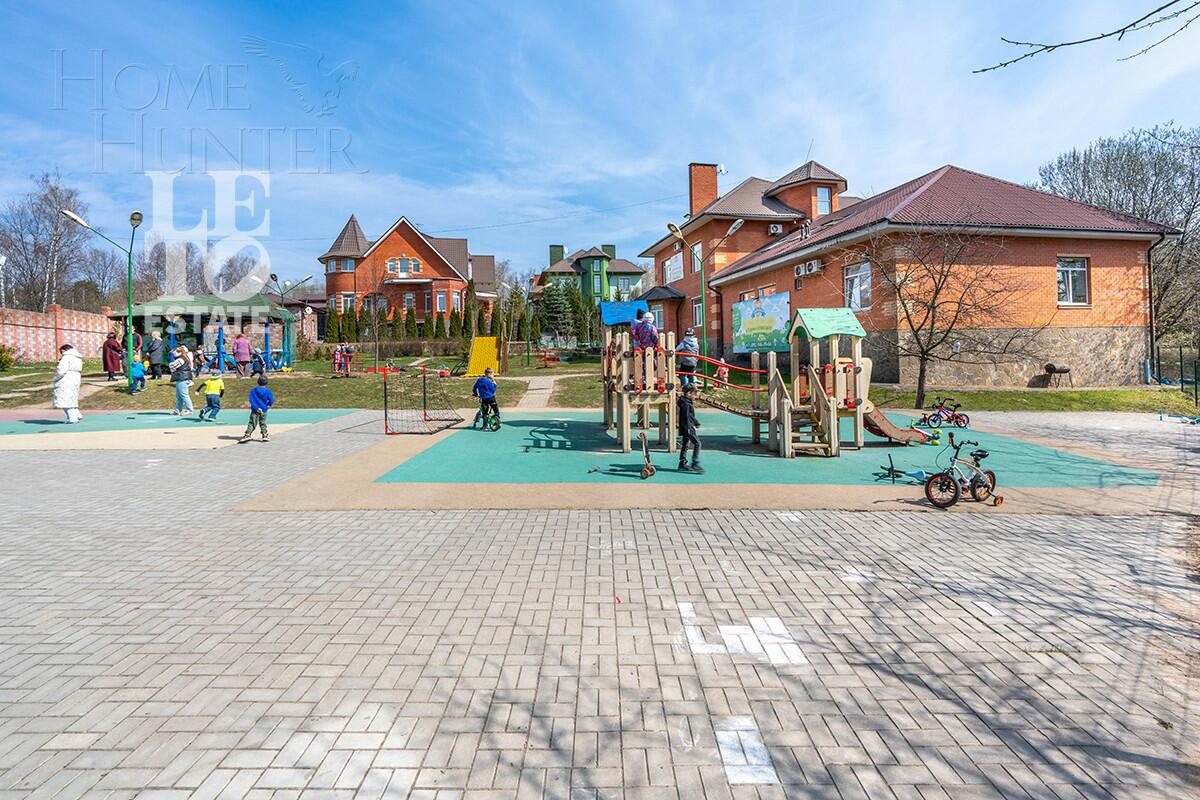 3-этажный коттедж 396.5 м² с отделкой