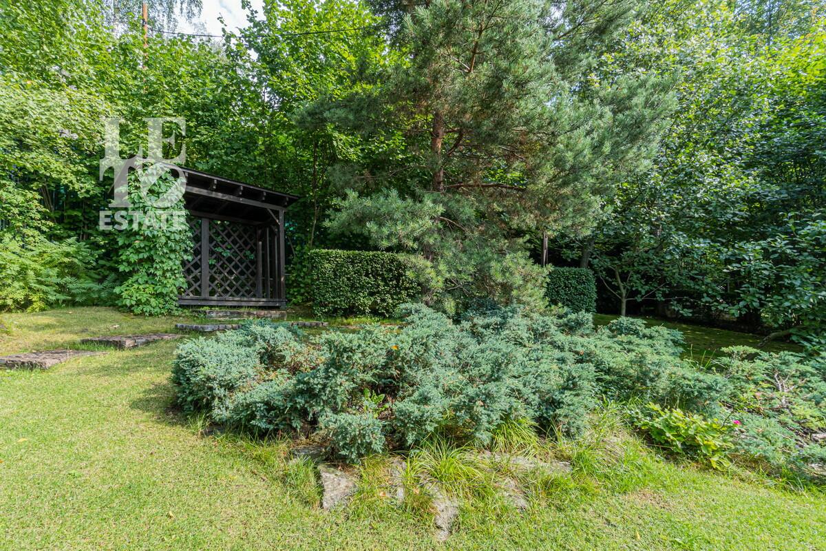 3-этажный коттедж 396.5 м² с отделкой