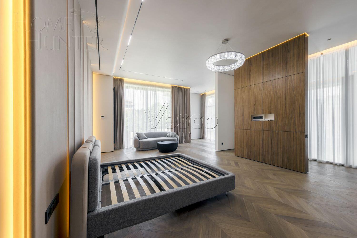 2-этажный коттедж 900 м² без отделки