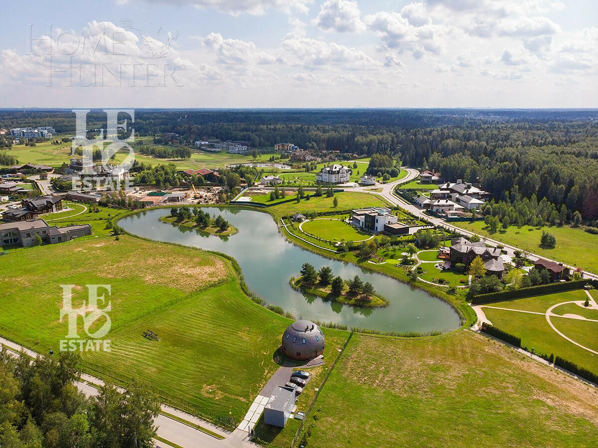 2-этажный коттедж 1 686 м² с отделкой