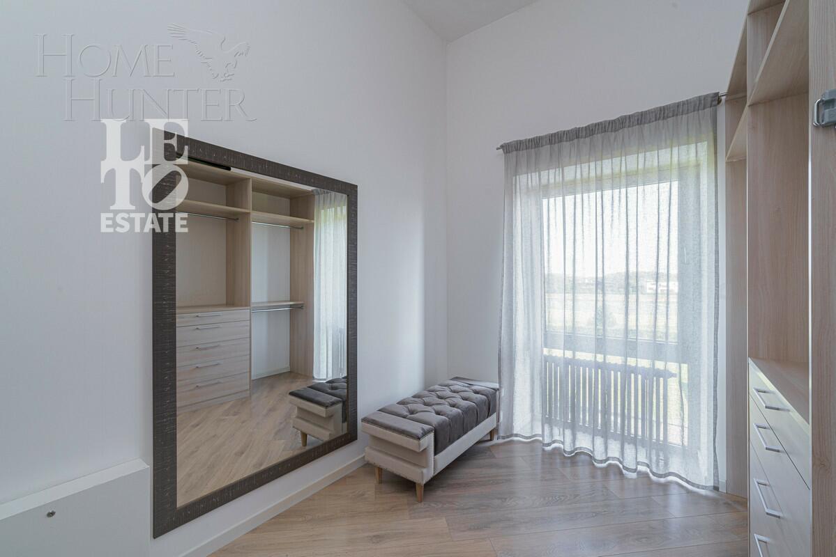 2-этажный коттедж 1 686 м² с отделкой
