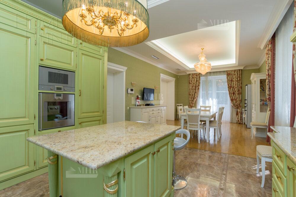 2-этажный коттедж 850 м² с отделкой