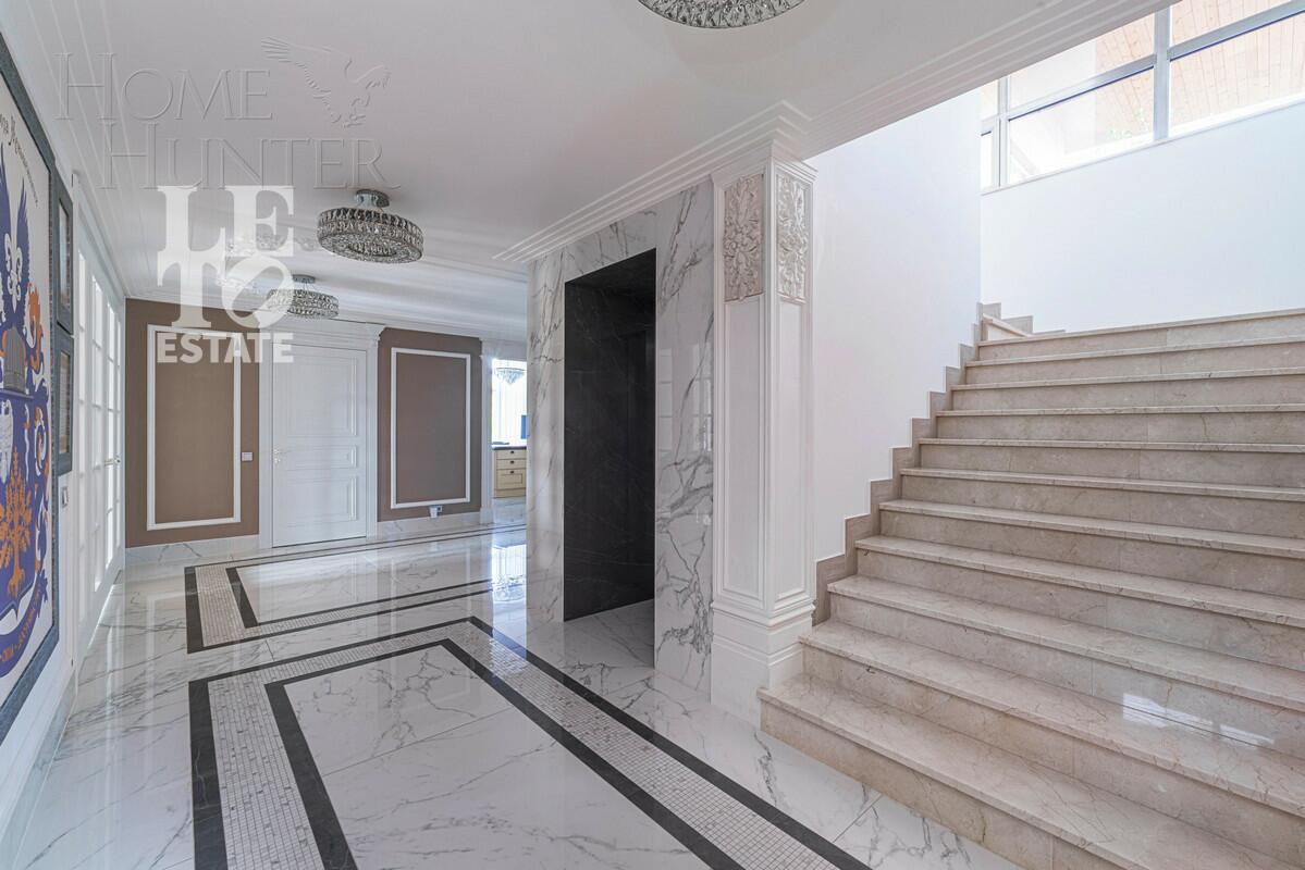 2-этажный коттедж 1 686 м² с отделкой