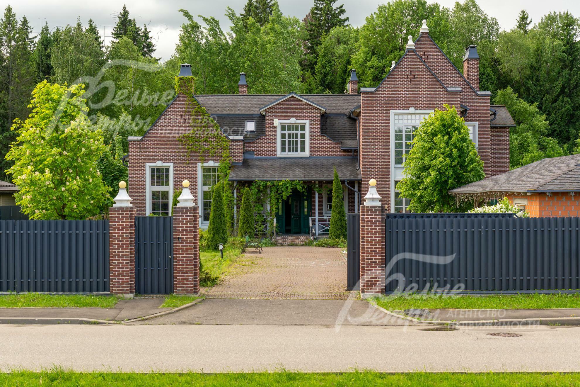2-этажный коттедж 344 м² без отделки
