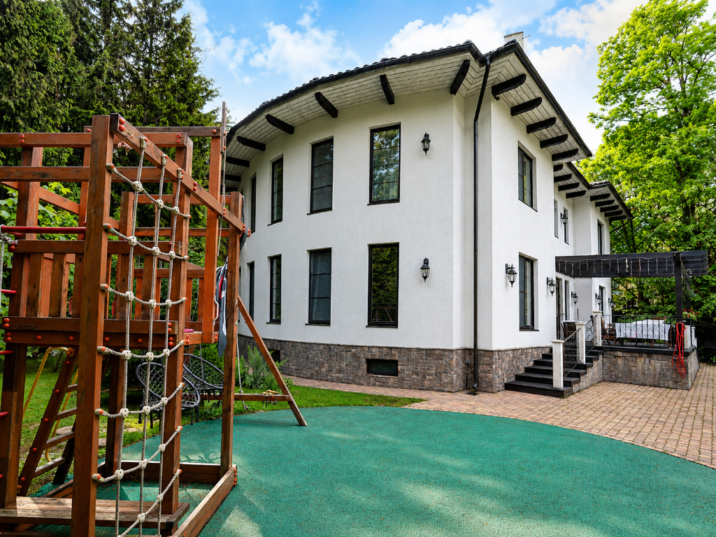 2-этажный коттедж 452 м² с отделкой