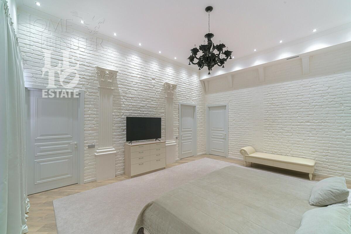 2-этажный коттедж 1 686 м² с отделкой
