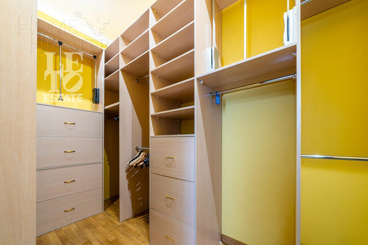 1-этажный коттедж 630 м² с отделкой
