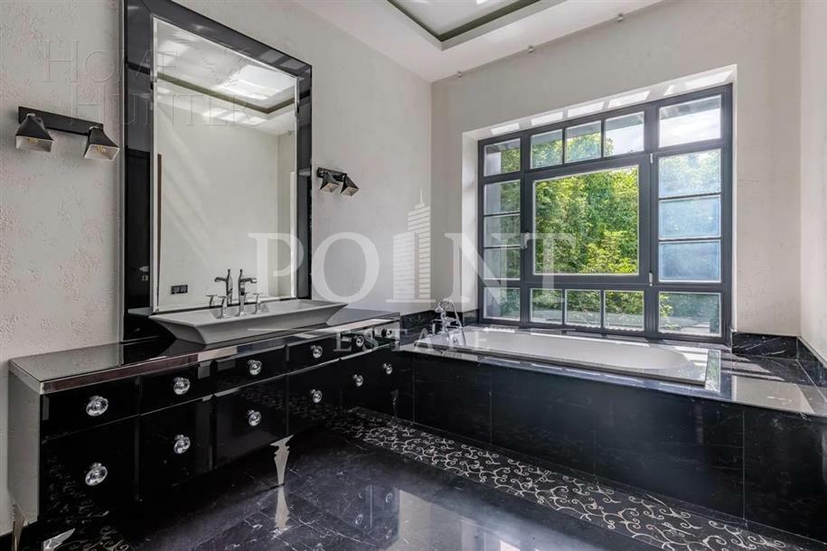 2-этажный коттедж 750 м² с отделкой
