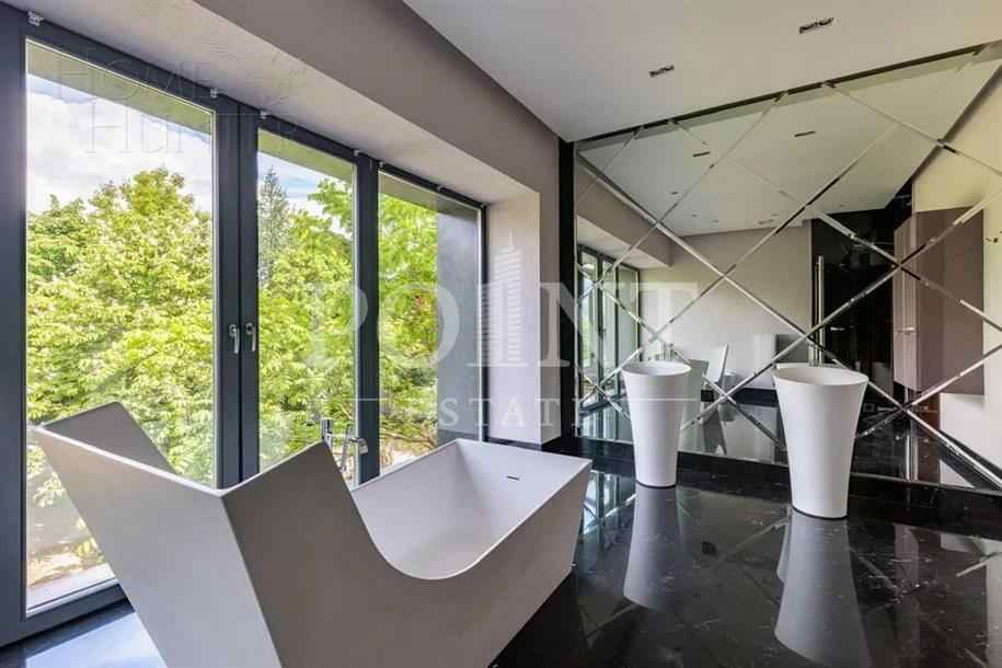2-этажный коттедж 750 м² с отделкой