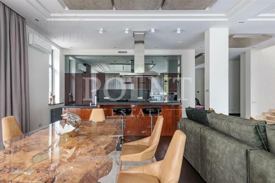 2-этажный коттедж 750 м² с отделкой