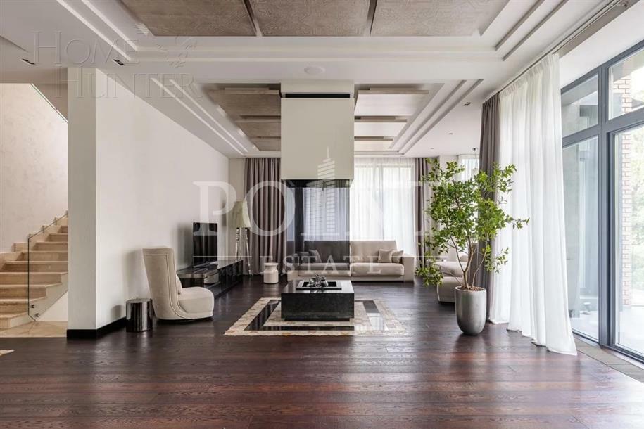 2-этажный коттедж 750 м² с отделкой
