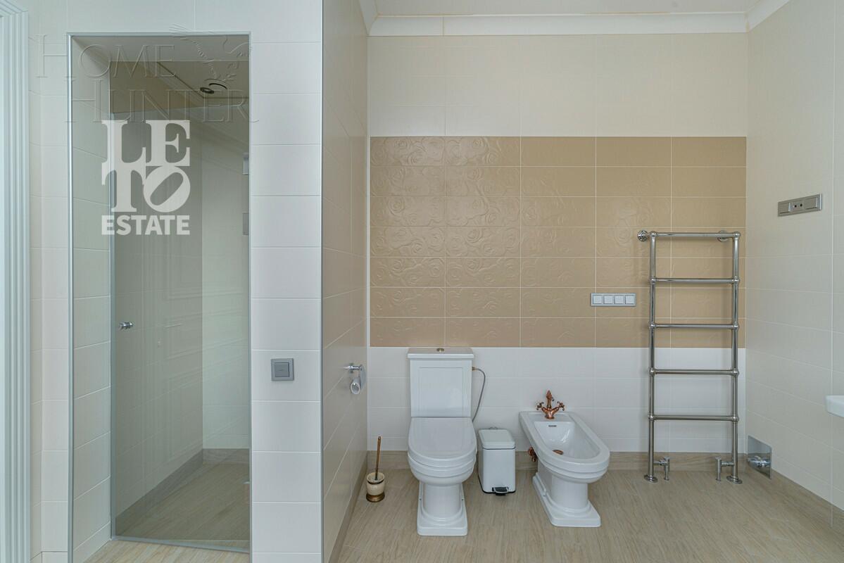 2-этажный коттедж 1 686 м² с отделкой