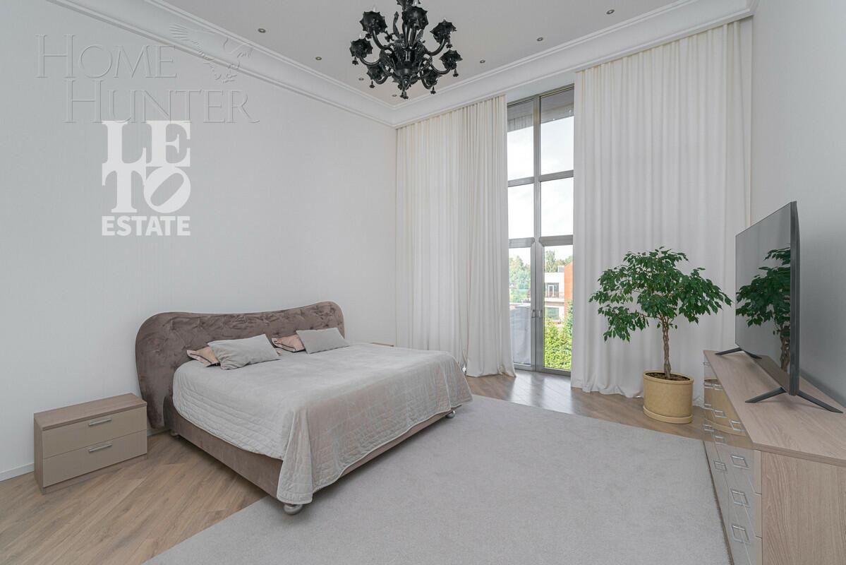 2-этажный коттедж 1 686 м² с отделкой