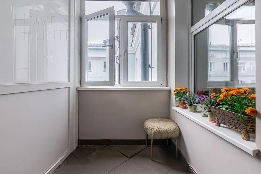 4-КОМН. КВАРТИРА С ОТДЕЛКОЙ 211.6 М² НА 3 ЭТАЖЕ