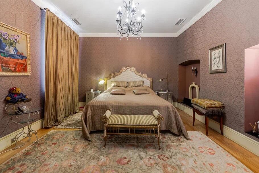 4-КОМН. КВАРТИРА С ОТДЕЛКОЙ 211.6 М² НА 3 ЭТАЖЕ