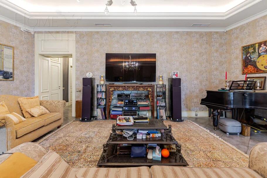 4-КОМН. КВАРТИРА С ОТДЕЛКОЙ 211.6 М² НА 3 ЭТАЖЕ