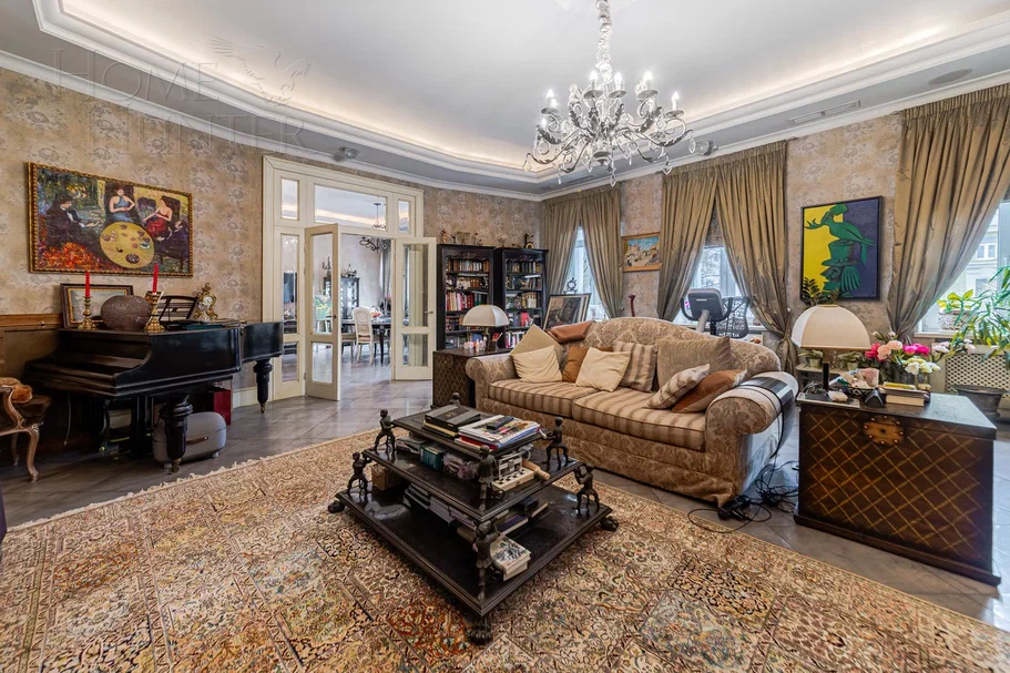 4-КОМН. КВАРТИРА С ОТДЕЛКОЙ 211.6 М² НА 3 ЭТАЖЕ