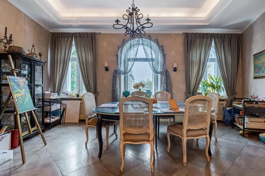 4-КОМН. КВАРТИРА С ОТДЕЛКОЙ 211.6 М² НА 3 ЭТАЖЕ