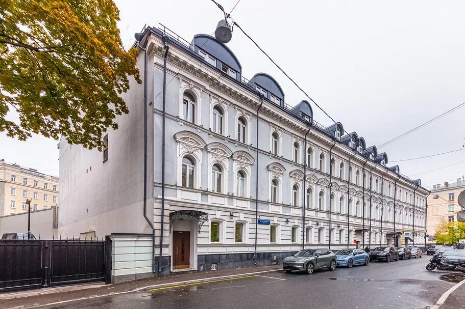 4-КОМН. КВАРТИРА С ОТДЕЛКОЙ 211.6 М² НА 3 ЭТАЖЕ
