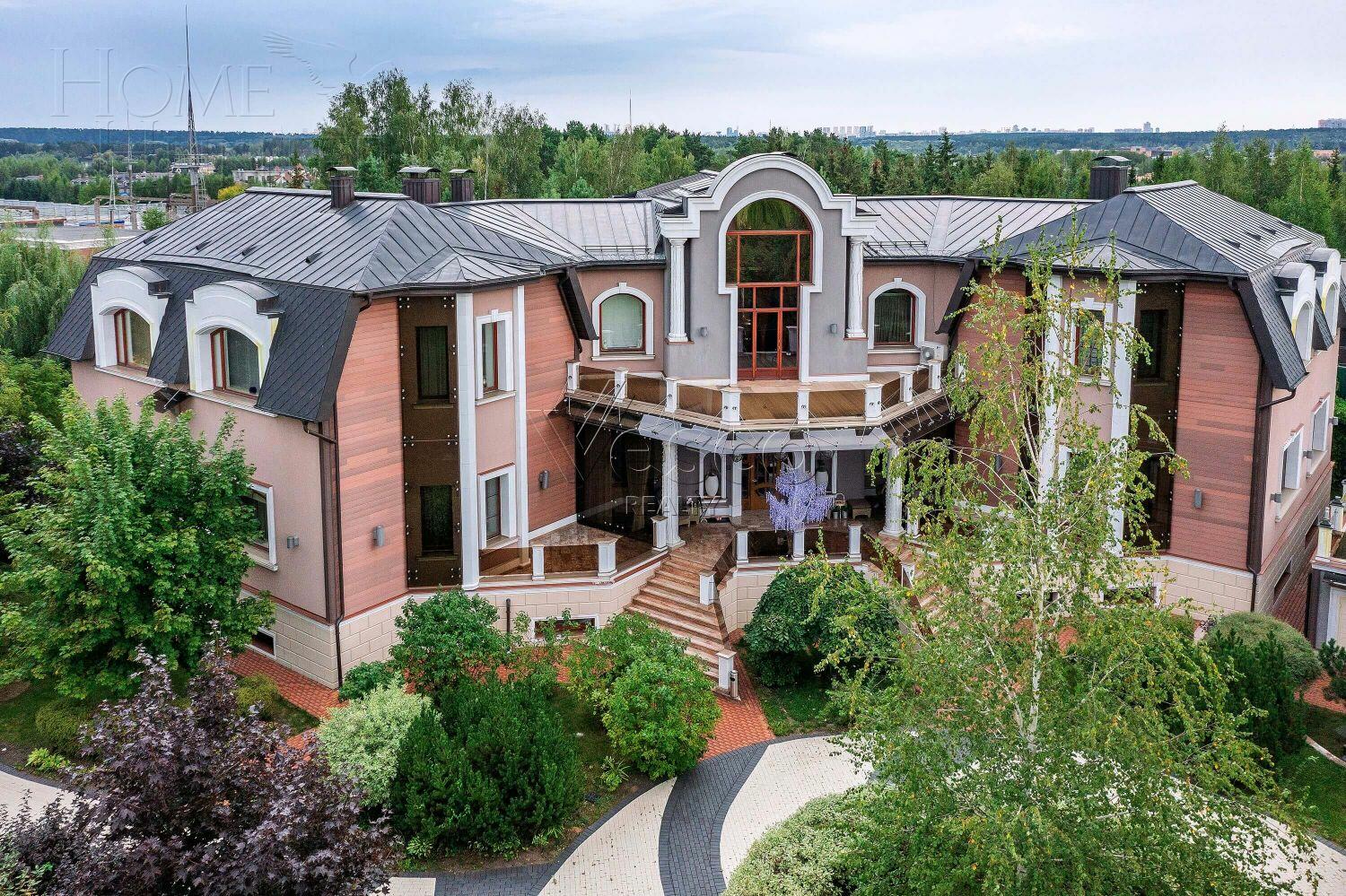 2-этажный коттедж 1 700 м² с отделкой