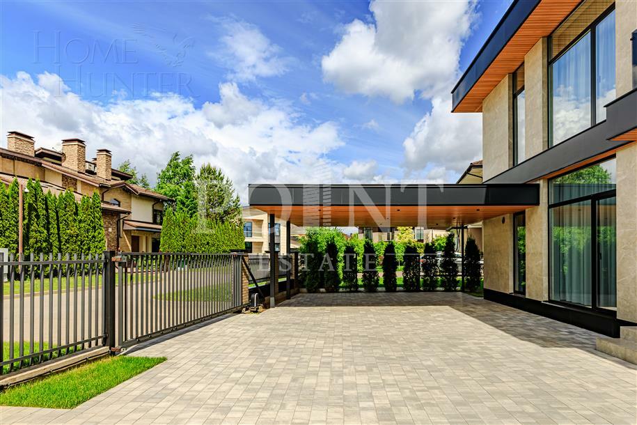 2-этажный коттедж 300 м² с отделкой