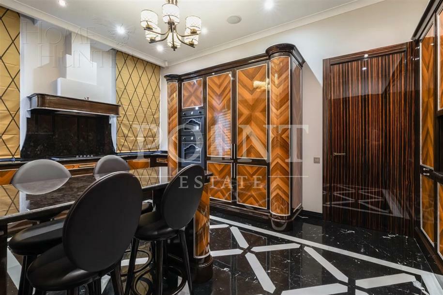 2-этажный коттедж 900 м² с отделкой