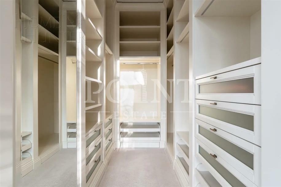 2-этажный коттедж 900 м² с отделкой