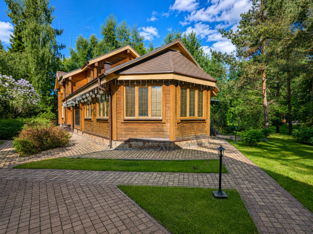 2-этажный коттедж 683 м² с отделкой