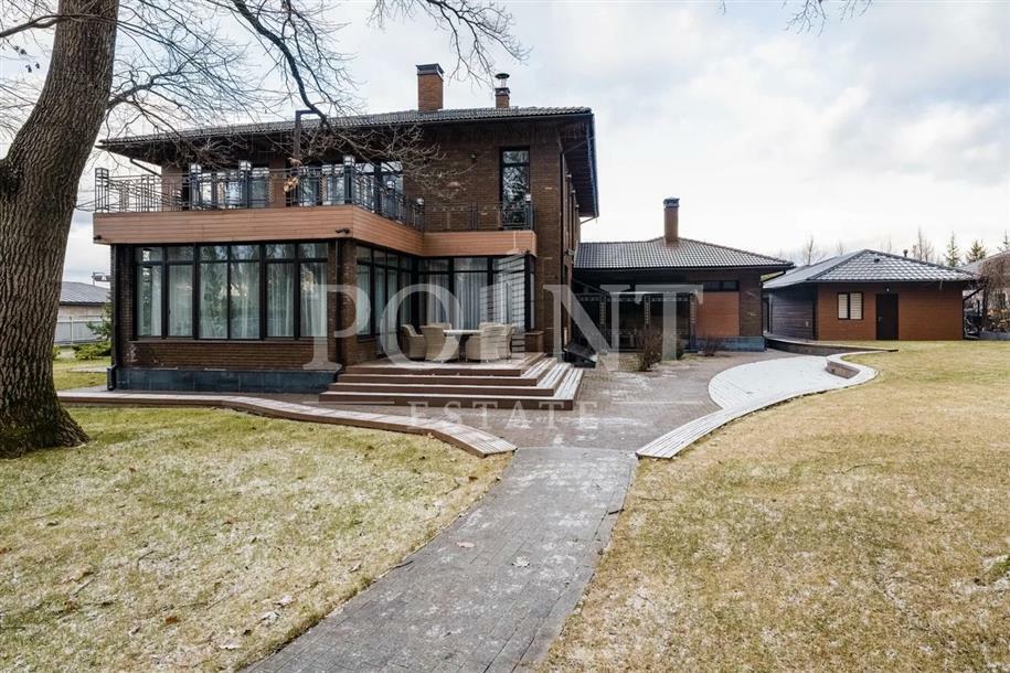 2-этажный коттедж 900 м² с отделкой