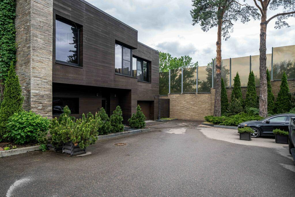 2-этажный коттедж 450 м² с отделкой