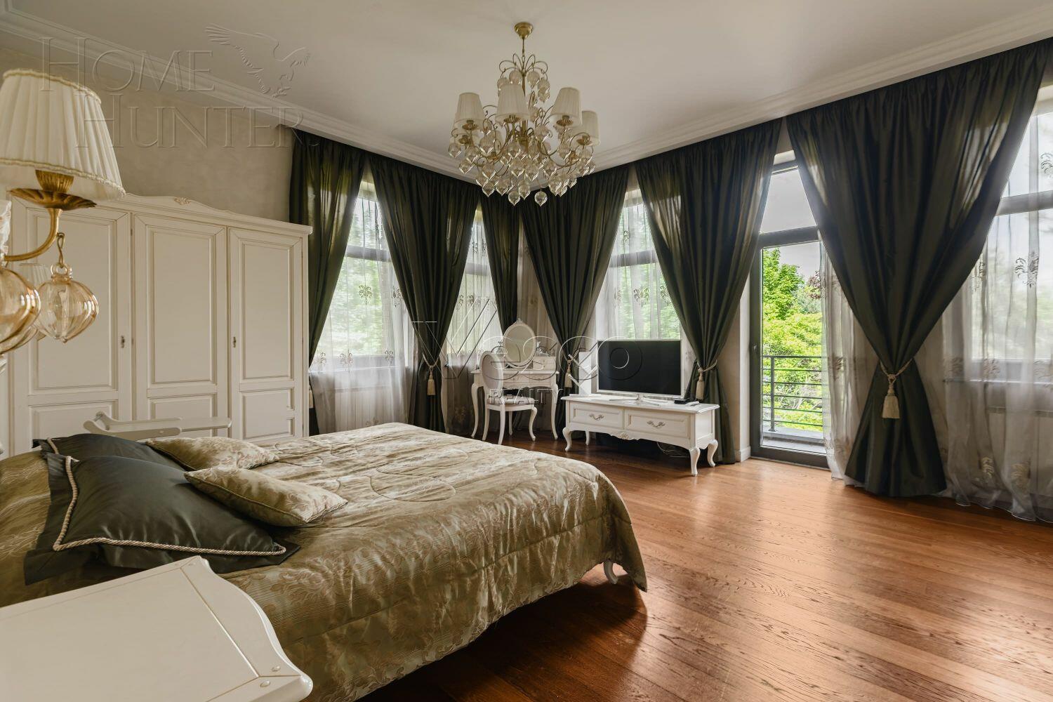 3-этажный коттедж 900 м² с отделкой