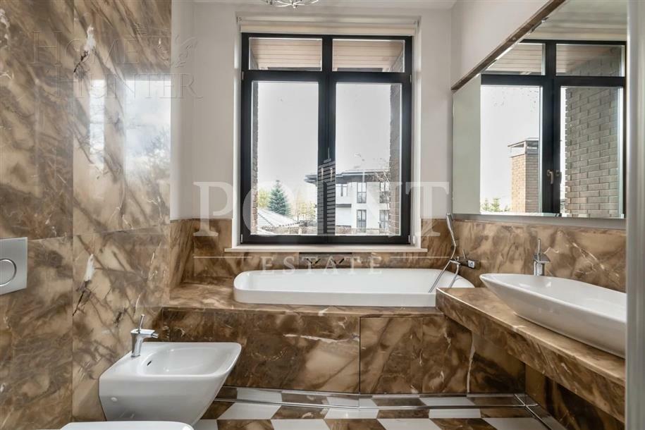 2-этажный коттедж 900 м² с отделкой