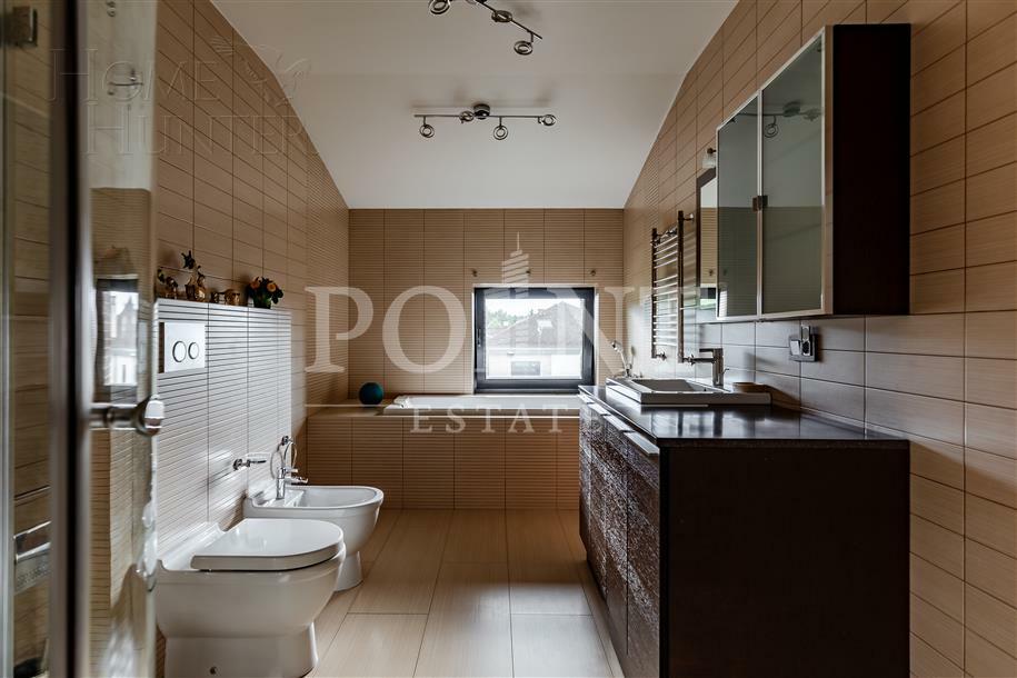 3-этажный коттедж 900 м² с отделкой