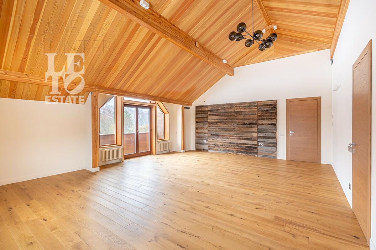 3-этажный коттедж 600 м² с отделкой