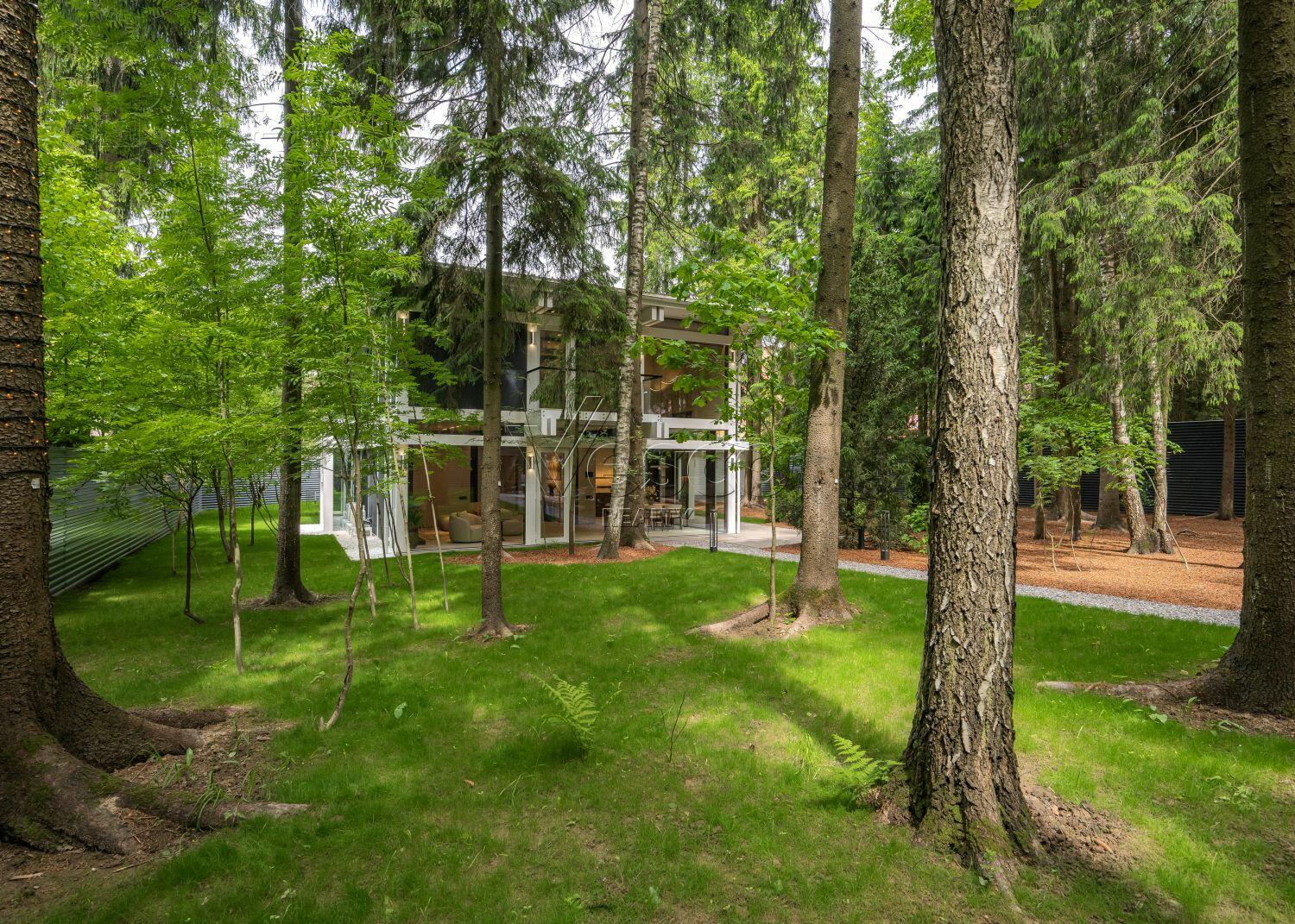 2-этажный коттедж 310 м² с отделкой