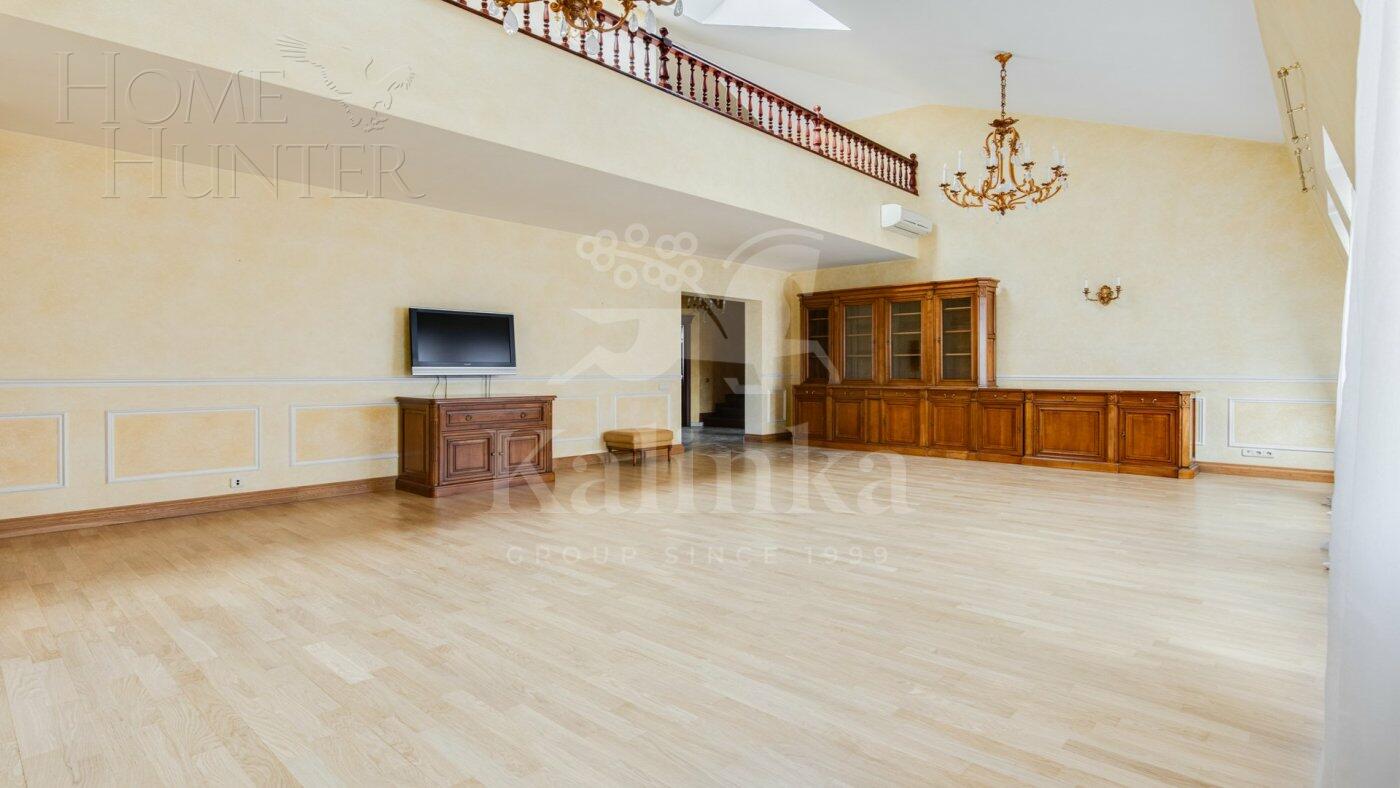 2-УРОВНЕВАЯ КВАРТИРА С ОТДЕЛКОЙ 247.2 М² НА 4 ЭТАЖЕ