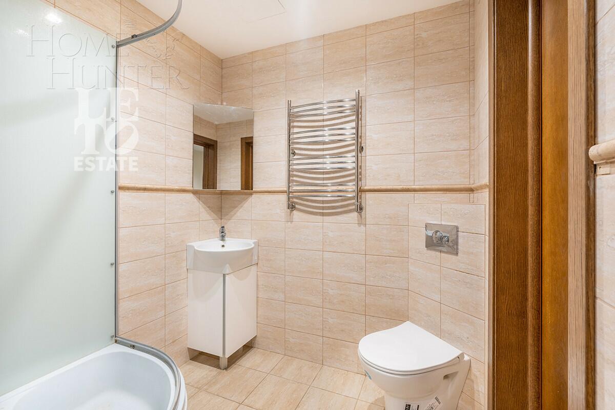 3-этажный коттедж 600 м² с отделкой