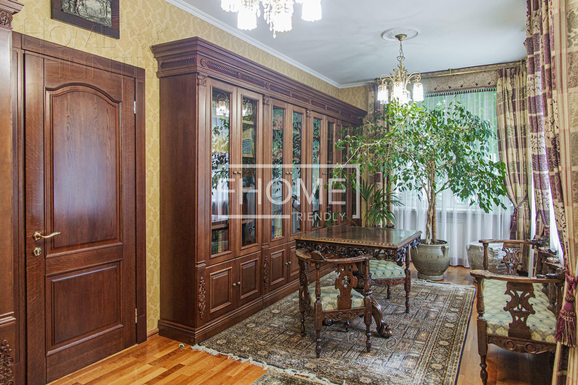 2-этажный коттедж 610 м² с отделкой
