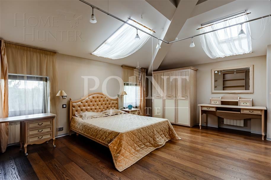 3-этажный коттедж 900 м² с отделкой
