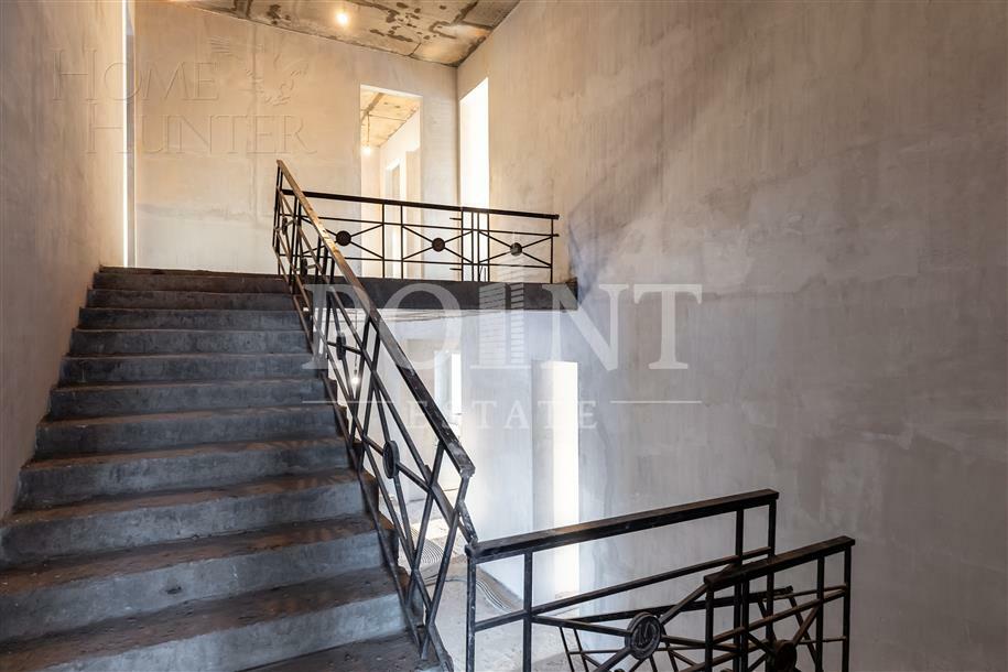 2-этажный коттедж 1 320 м² без отделки