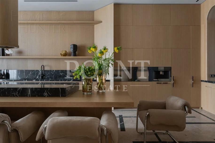 2-этажный коттедж 1 400 м² с отделкой