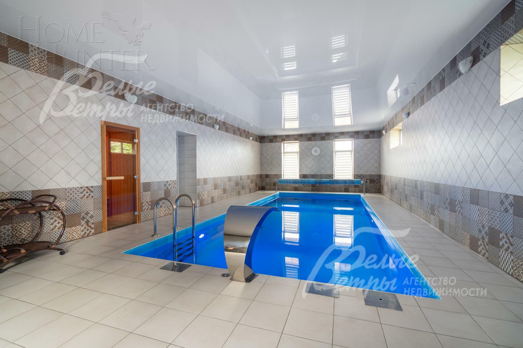 2-этажный коттедж 400 м² с отделкой