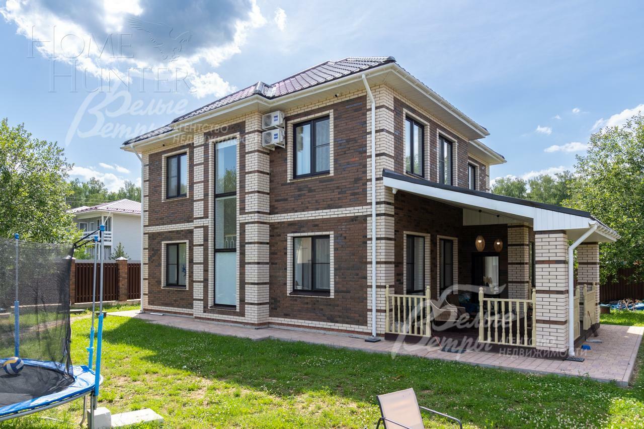 2-этажный коттедж 260 м² с отделкой