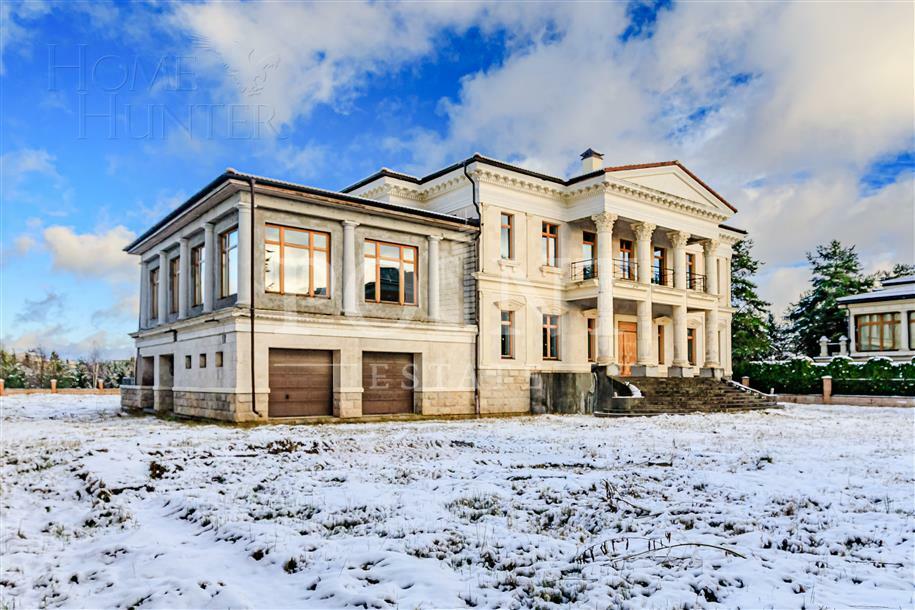 2-этажный коттедж 1 320 м² без отделки