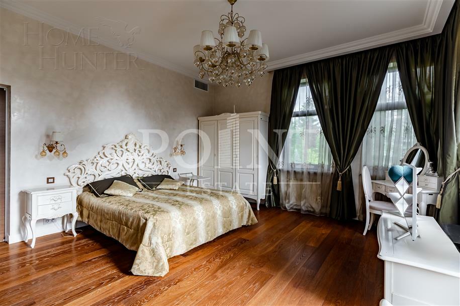 3-этажный коттедж 900 м² с отделкой