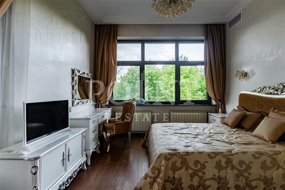 3-этажный коттедж 900 м² с отделкой