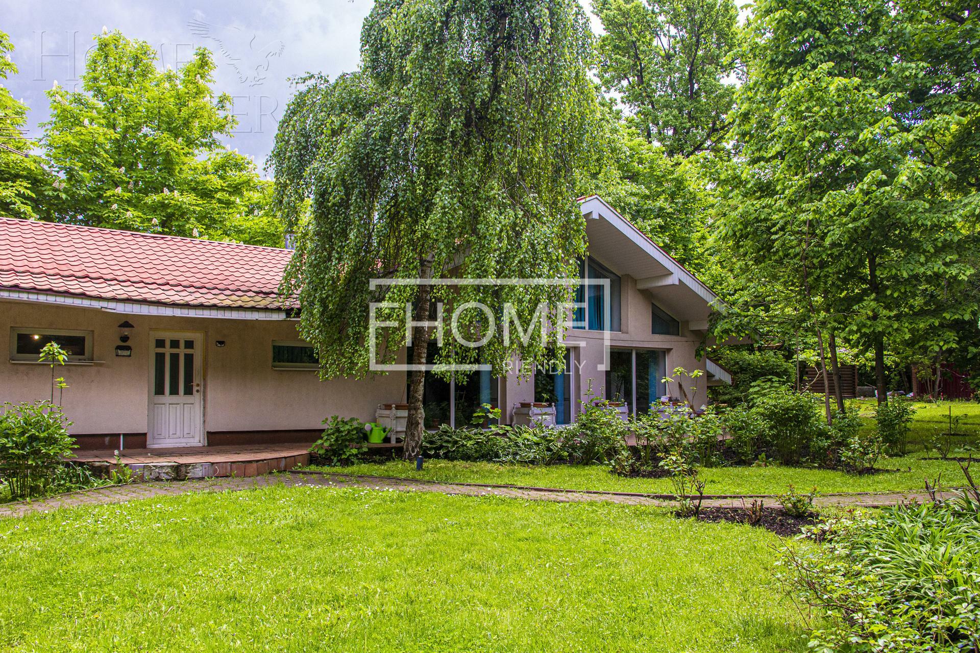 2-этажный коттедж 610 м² с отделкой